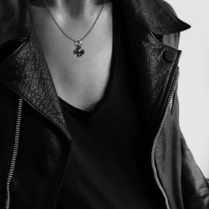 CH DOUBLE CHROME HEARTS PLUS CHARM